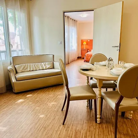 T2 A Proximite Grand Buffets Narbona